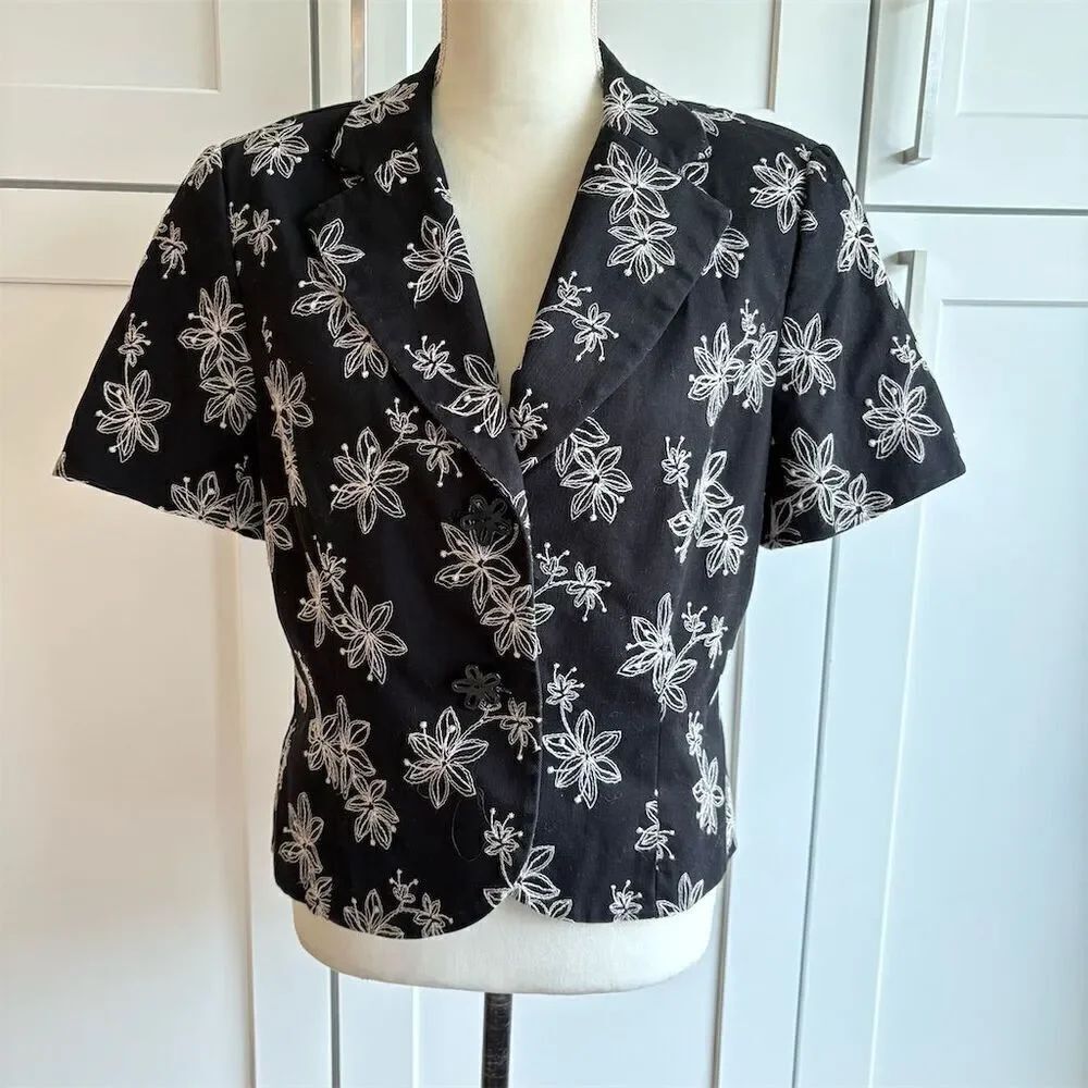 Judith Hart Women's Black Floral Cotton Embroidered Blazer Size 12 Short Sleeve